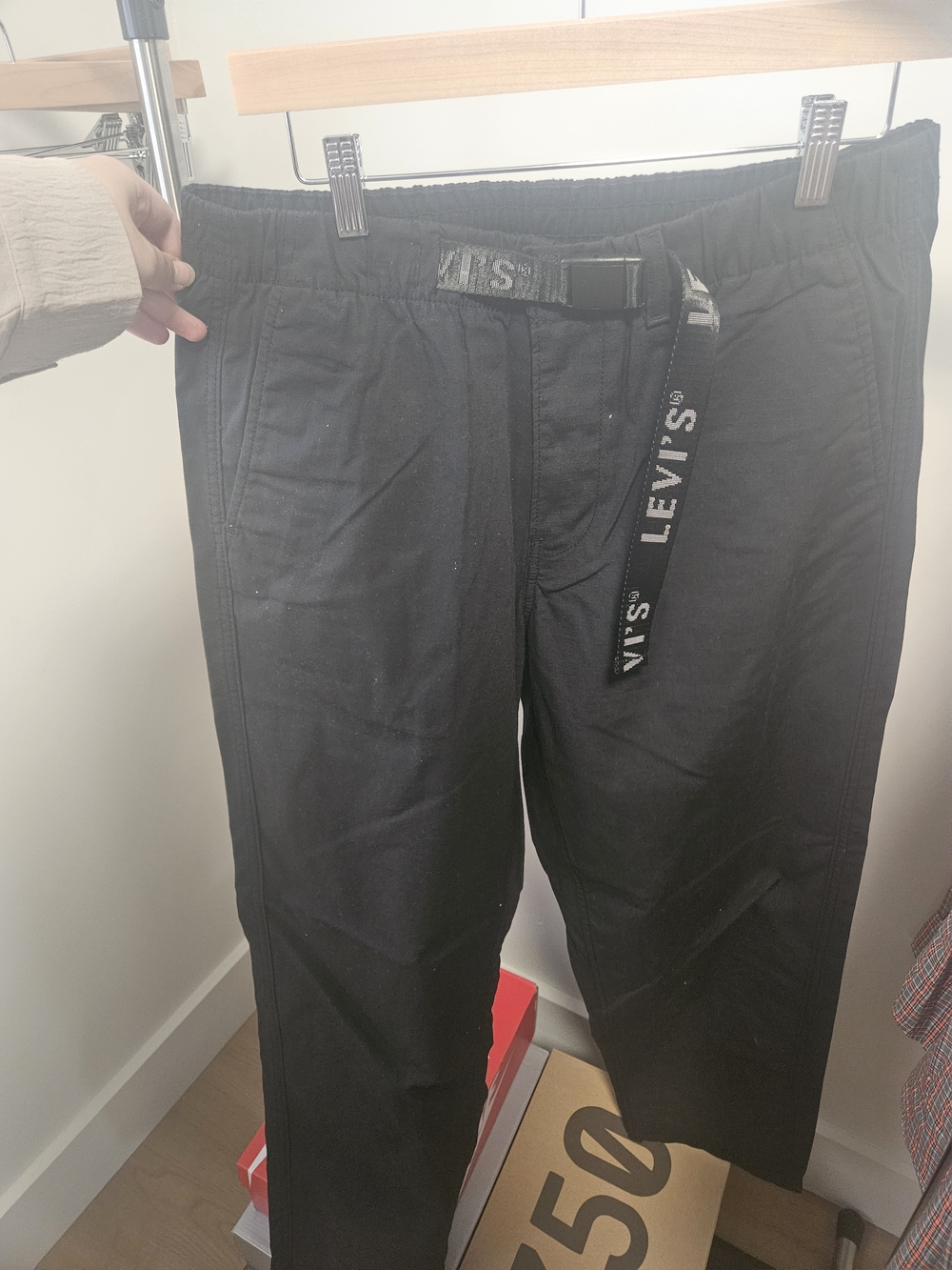 Levi's Men's Black Casual Belted Pants